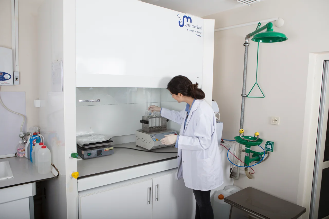 Adalab laboratuvar ekipmanları ve analiz süreci